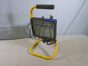 lot 236 image: (BS) Work Light - Works...