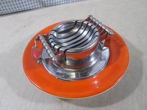 lot 245 image: (CNTR) Vintage Wales Slicer - Made ...