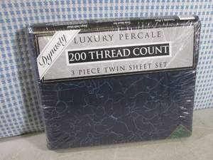 lot 299 image: (CS) Twin Size 3pc Sheet Set...