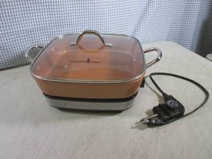 lot 302 image: (BSB) Copper Chef Pan and Lid with ...