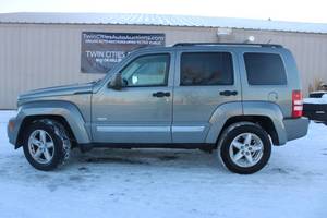 2012 Jeep Liberty - 4X4 - 2 OWNERS