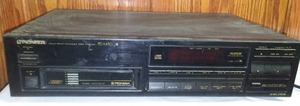 lot 7 image: Pioneer 6 Cd Shuffle Player