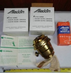 lot 43 image: (2) Aladdin Lantern Burners, 1 Mantle.