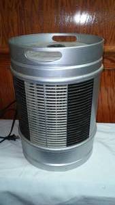 lot 46 image: Tower Fan By Design Accents. Cool
