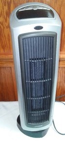 lot 52 image: Lasko Heater and Fan.