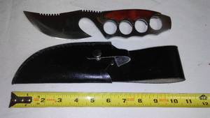 lot 92 image: Ridge Runner 11 Inch Knife