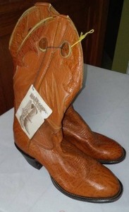 lot 122 image: Cowboy Boots Sanders 8.5 E - New