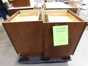 lot 81 image: (5) Kitchen cabinet Lot - Cognac