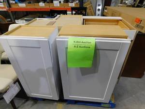 lot 110 image: (5) Kitchen cabinet Lot - White