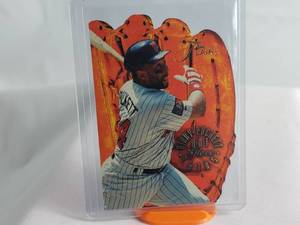 Kirby Puckett 94 Flair Hot Glove