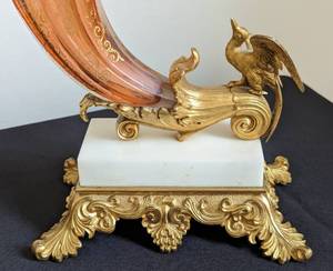 lot 3 image: Pair of Stunning Vintage Painted Glass and Marble Base Cornucopias