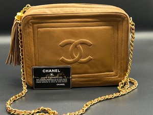 lot 146 image: Vintage Brown Leather Chanel Handbag