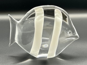 lot 59 image: Handblown Murano Fish Figurine
