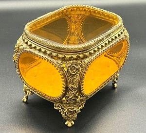 lot 53 image: Antique Victorian Ormolu Jewelry Case