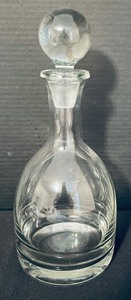 lot 186 image: Delightful Decanter and Pedestal Serving Dish