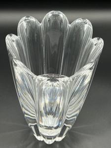 lot 212 image: Orrefors Crystal Vase