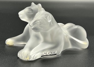 lot 202 image: Lalique Frosted Crystal Lion Cubs Figurine