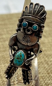 lot 230A image: Southwest Sterling and Turquoise Ring