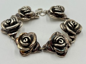 lot 227A image: Sterling Silver Floral Bracelet