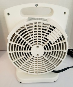 lot 371 image: Comfort Zone Heater