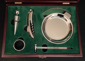 lot 380 image: Berghoff Wine Set