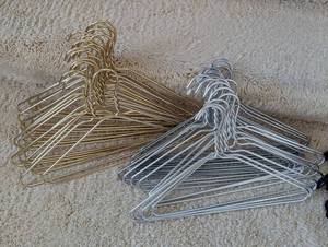 lot 290 image: Assorted Vintage Clothing Hangers
