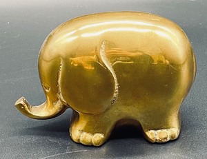 lot 454 image: Four Fun Brass and Stone Elephant Figurines