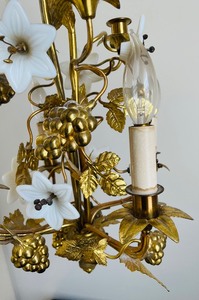 lot 475 image: Exquisite Vintage Light Fixture