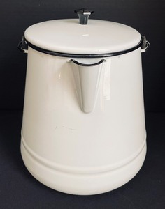 lot 484 image: Vintage White Enamel Pot with Lid
