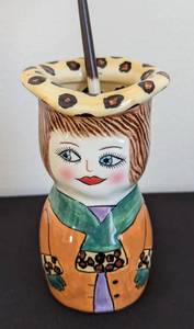 lot 434 image: Susan Paley Head Vase