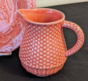 lot 254 image: Bordallo Pinheiro Ceramic Dishes