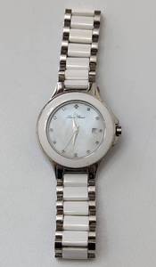 lot 492 image: Womans Lucian Piccard Wristwatch