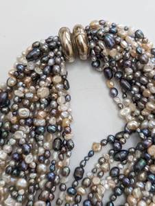 lot 496 image: Pair of Pretty Pearl Necklaces