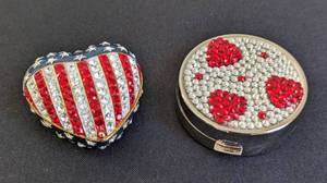 lot 506 image: Two Sparkly Rhinestone Trinket Boxes