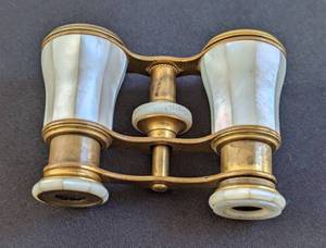 lot 507 image: Vintage Lemaire Mother of Pearl Opera Glasses