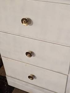lot 519 image: Vintage Painted Wood Dresser