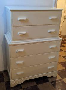 lot 520 image: Vintage Painted Wood Tall Dresser