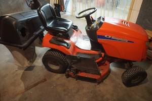 Simplicity regent riding mower