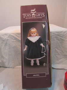 lot 23 image: Collectable Doll