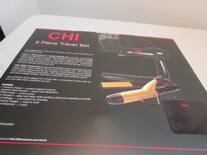 lot 99 image: Travel Set