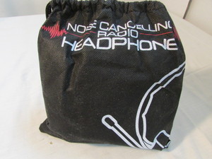 lot 128 image: Noise Cancelling Head Phones (New)