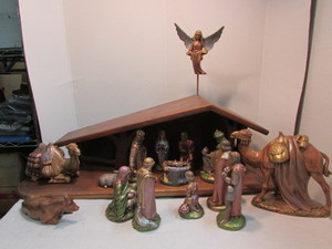 lot 162 image: Vintage Nativity Scene