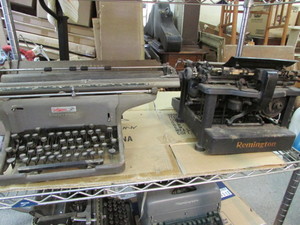 lot 172 image: Vintage Typewriters