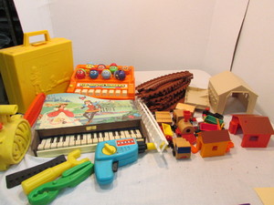 lot 182 image: Vintage Toys