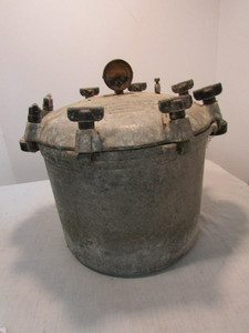 lot 206 image: Pressure Cooker