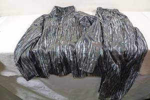 lot 90 image: Spartan Realtree Camo Jacket and Pants - XXL