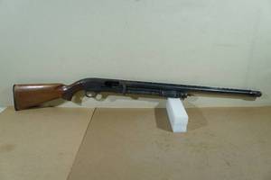 lot 11 image: Vintage Sears 12 Gauge Pump Shotgun - Missing Parts