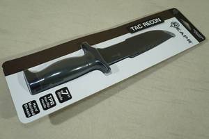 lot 64 image: NEW Reapr Tac Recon Hunting Knife