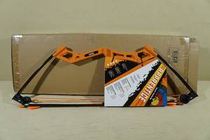 lot 77 image: Bear Apprentice Youth Compound Bow Set