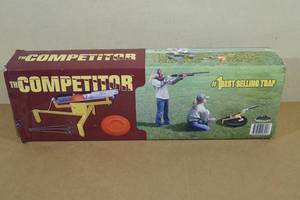 lot 84 image: Do All Outdoors Competitor Clay Pigeon Thrower